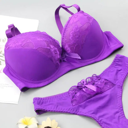 Feminine Lace Bra & Matching Panty Set