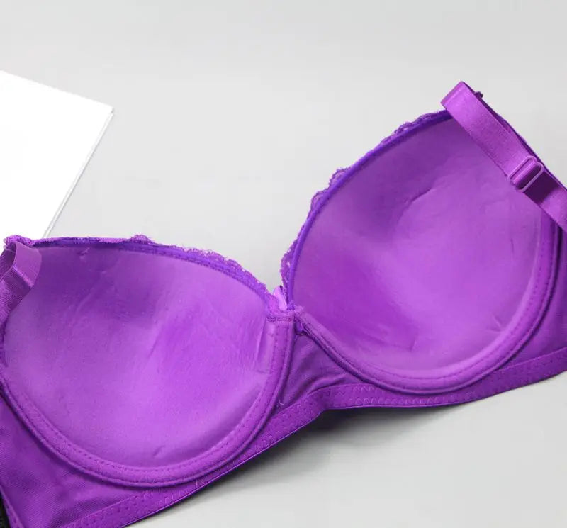 Feminine Lace Bra & Matching Panty Set