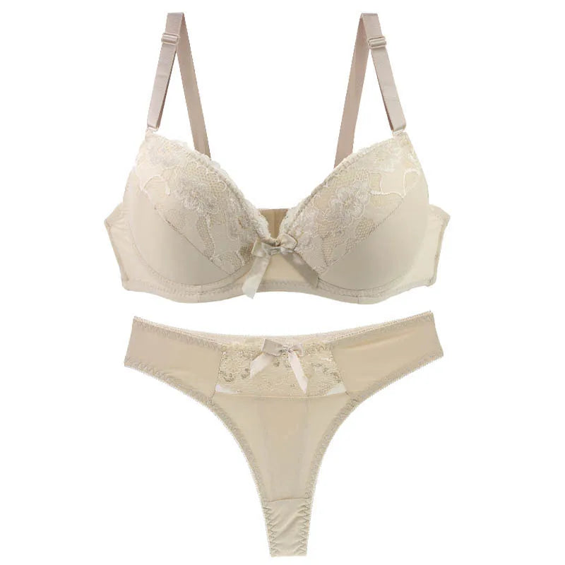 Feminine Lace Bra & Matching Panty Set