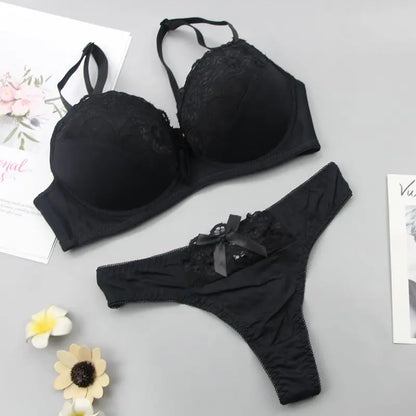 Feminine Lace Bra & Matching Panty Set