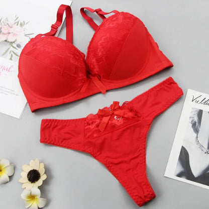 Feminine Lace Bra & Matching Panty Set