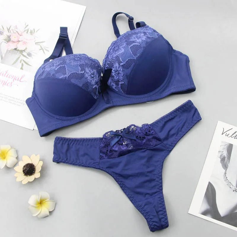 Feminine Lace Bra & Matching Panty Set